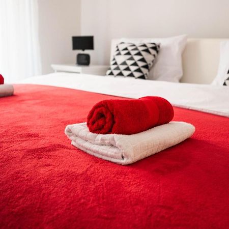 Bright And Modern 1Bdr Apartment In The Center Сараево Экстерьер фото