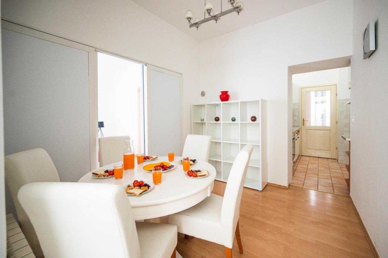 Bright And Modern 1Bdr Apartment In The Center Сараево Экстерьер фото