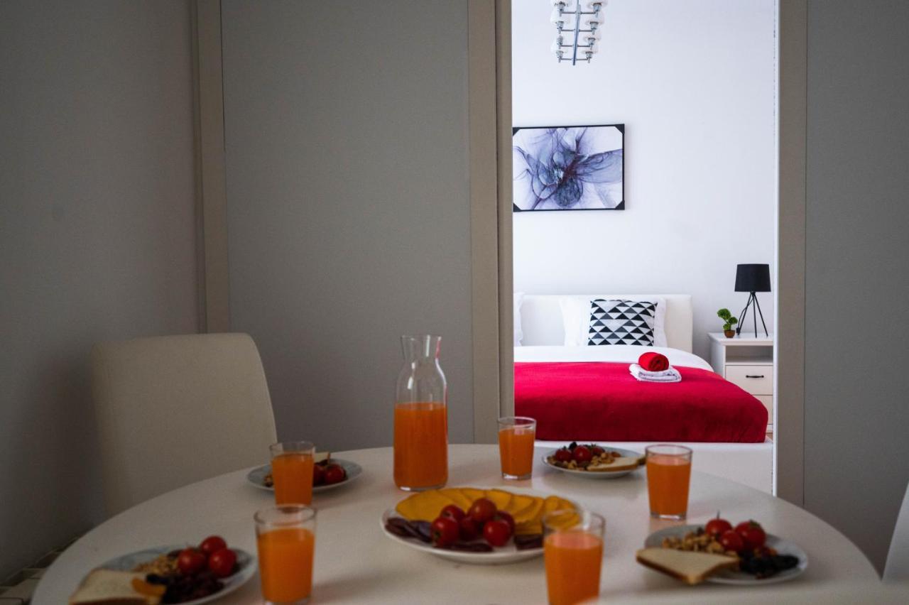 Bright And Modern 1Bdr Apartment In The Center Сараево Экстерьер фото