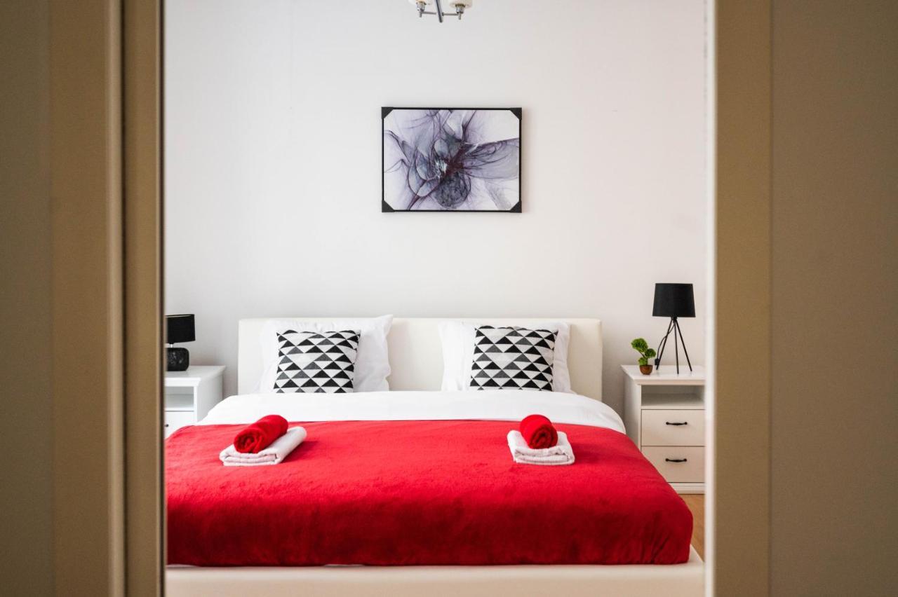 Bright And Modern 1Bdr Apartment In The Center Сараево Экстерьер фото